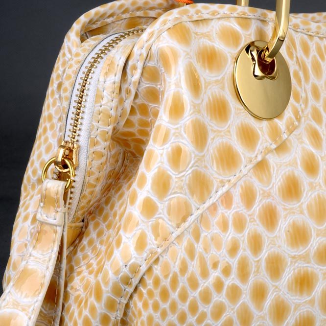 ITALIAN DESIGN GENUINE LEATHER BAG-APRICOT