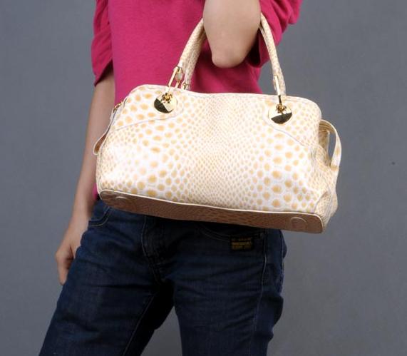 ITALIAN DESIGN GENUINE LEATHER BAG-APRICOT